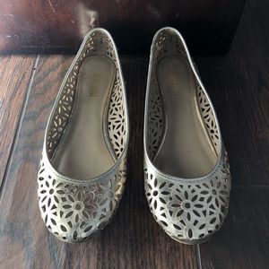 Kenneth Cole Reaction Gold laser cut ballet flats